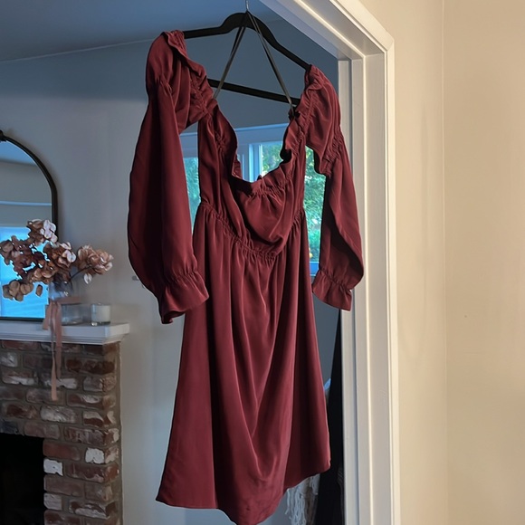 Stone Cold Fox ‘River’ burgundy dress M/L - Picture 3 of 4